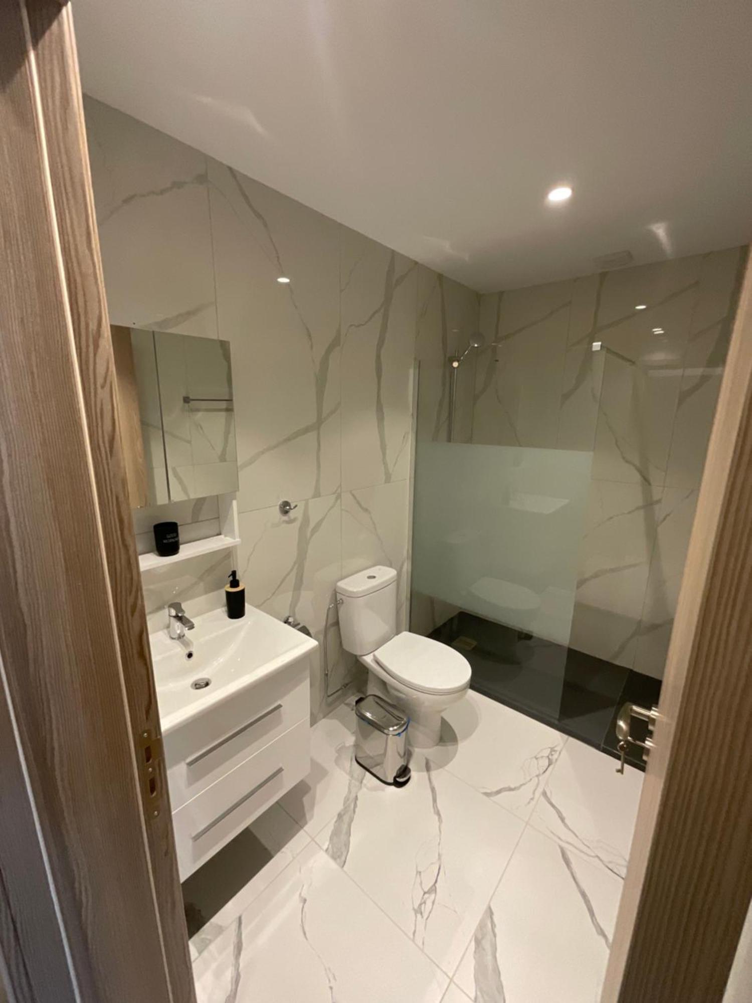 Le Voyageur By The Sea - Furnished Rooms Larnaca Exteriér fotografie