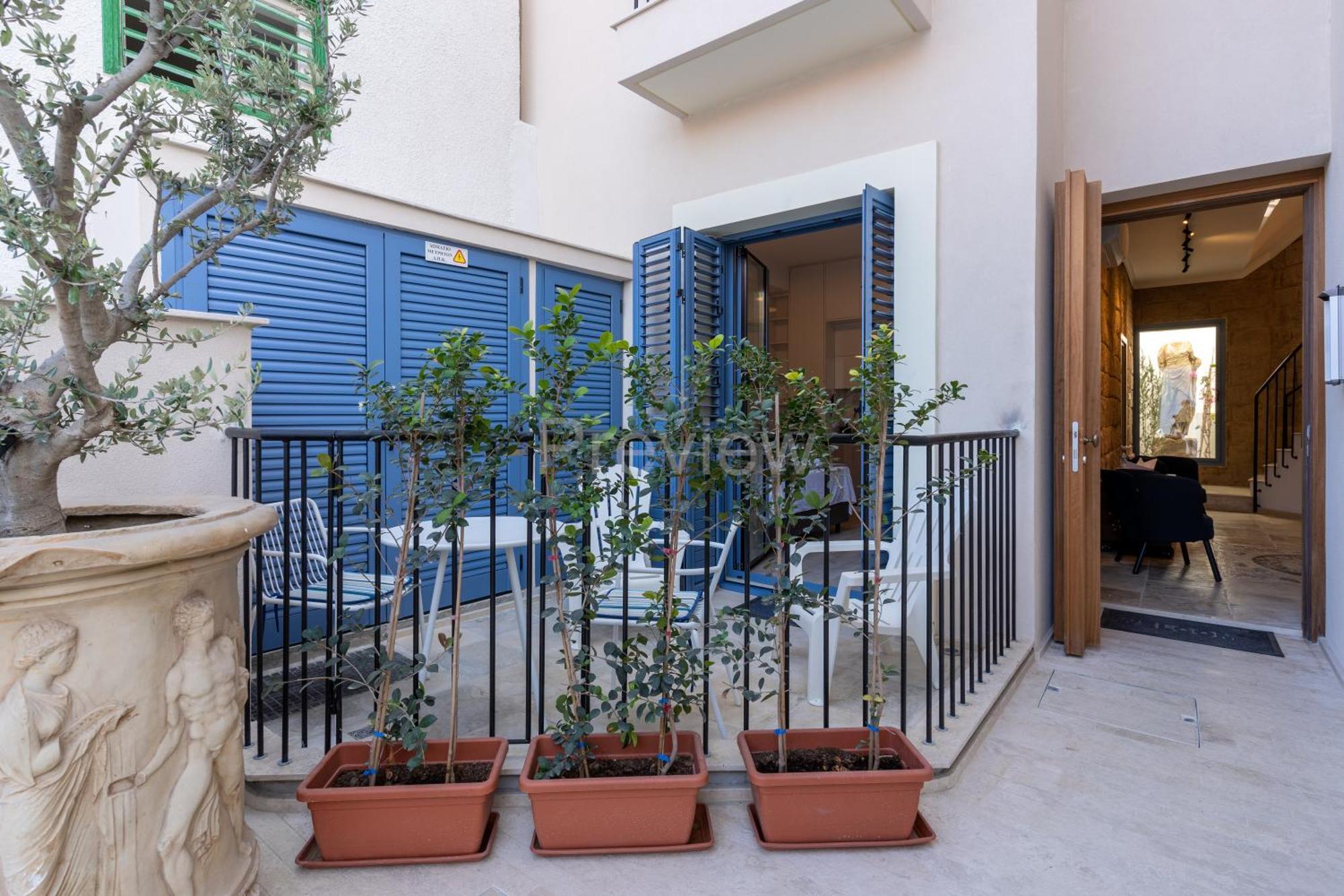 Le Voyageur By The Sea - Furnished Rooms Larnaca Exteriér fotografie