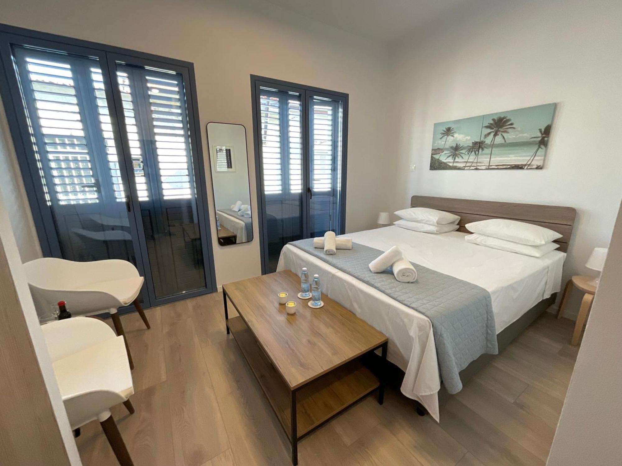 Le Voyageur By The Sea - Furnished Rooms Larnaca Exteriér fotografie