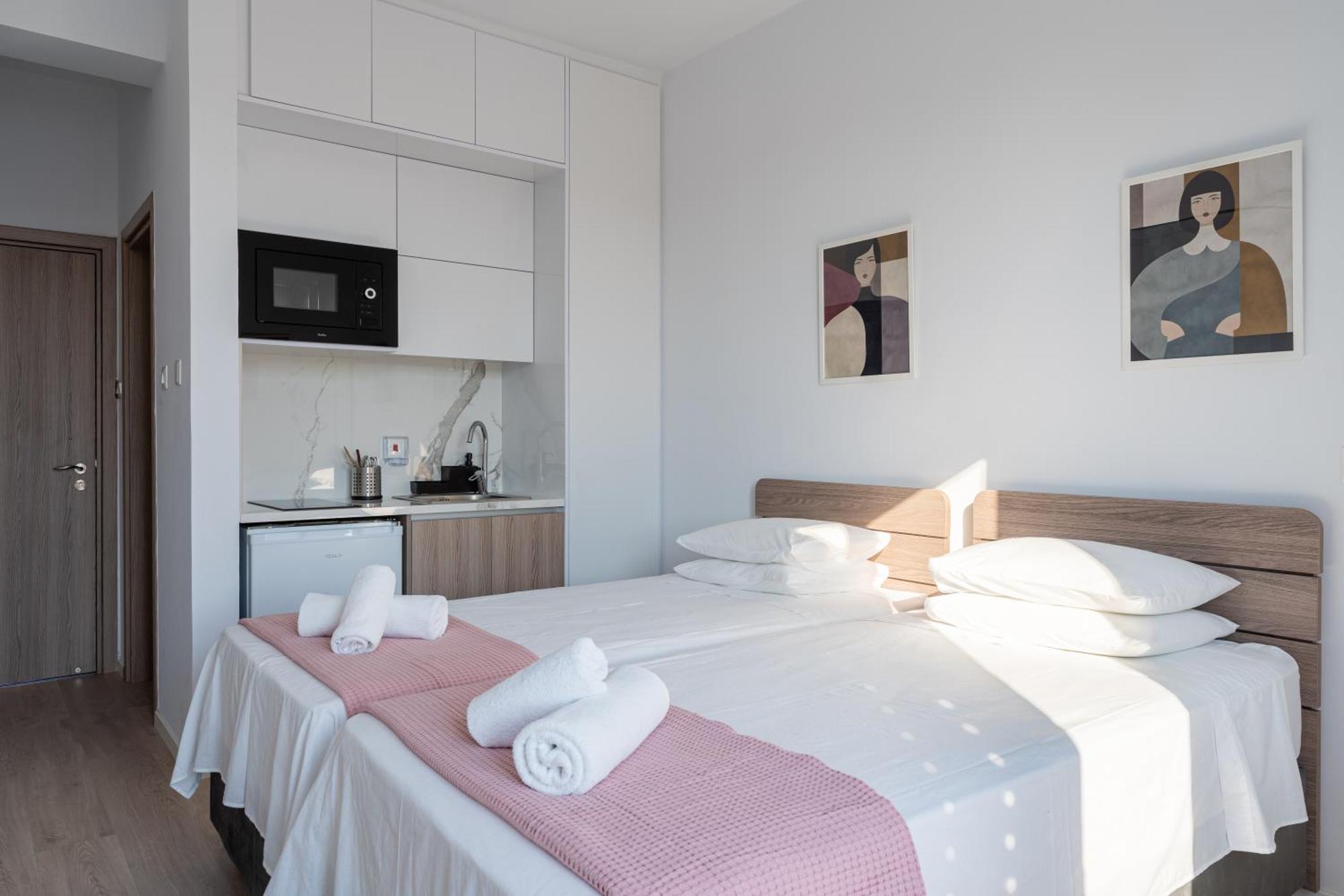 Le Voyageur By The Sea - Furnished Rooms Larnaca Exteriér fotografie